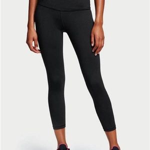 Victoria Secret Knockout Leggings